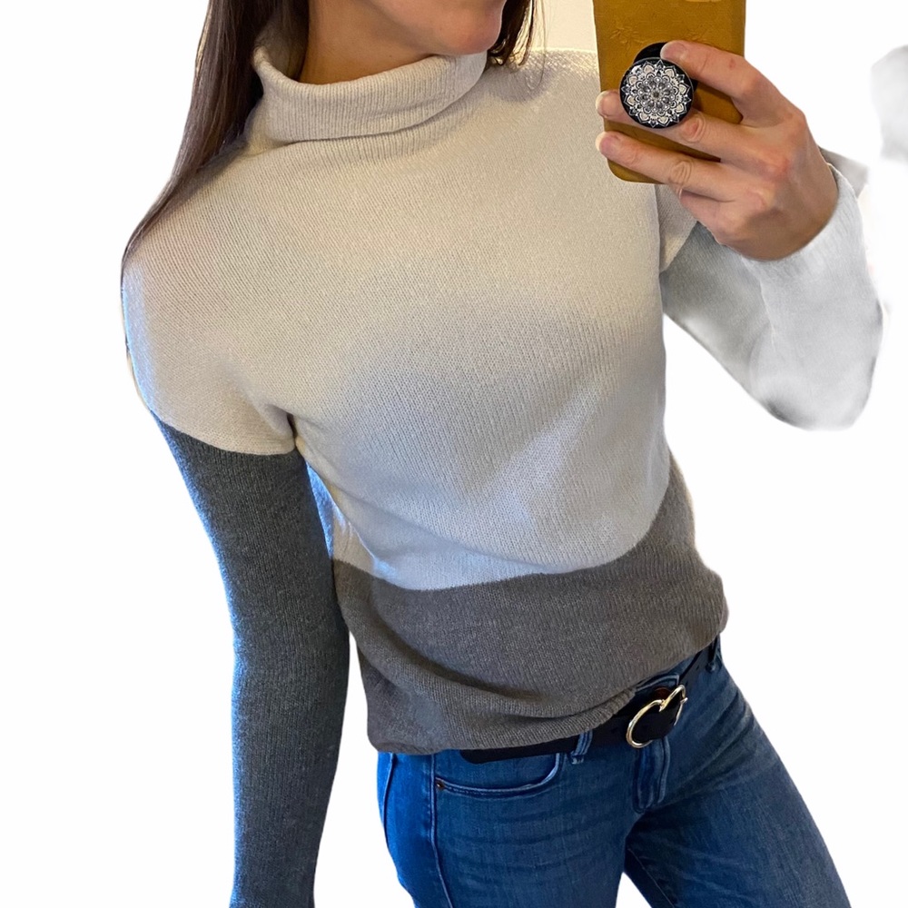 C&C California Colorblock Funnel Neck Sweater M